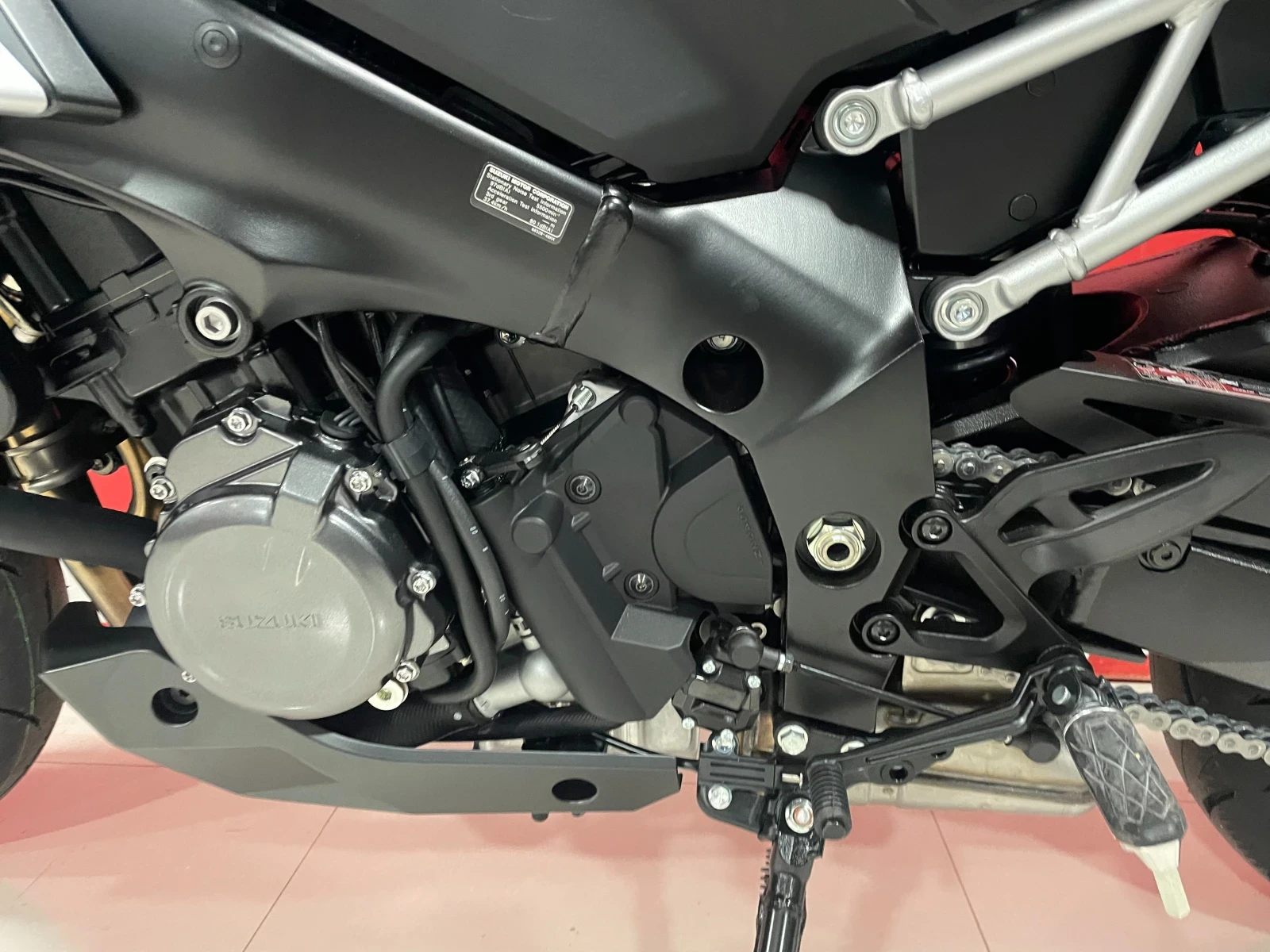 Suzuki Gsx S1000-GX ���-0KMElectronic Suspension (SAES) | Mobile.bg � ����������� 14