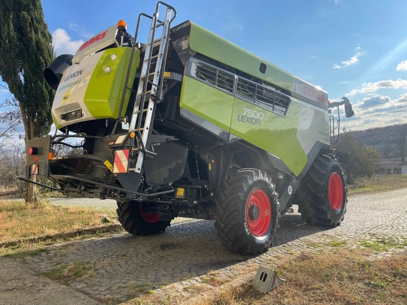 Комбайн Claas ДЕМО CLAAS LEXION 7500 + CLAAS VARIO 930 ЛИЗИНГ, снимка 6 - Селскостопанска техника - 38142256