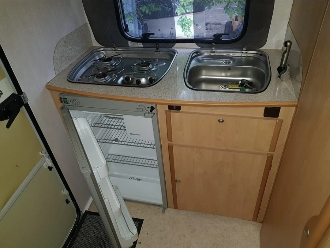  ABI Trigano Rubis 380 | Mobile.bg   13