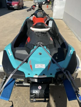 Джет Bombardier Sea Doo Spark trixx , снимка 3