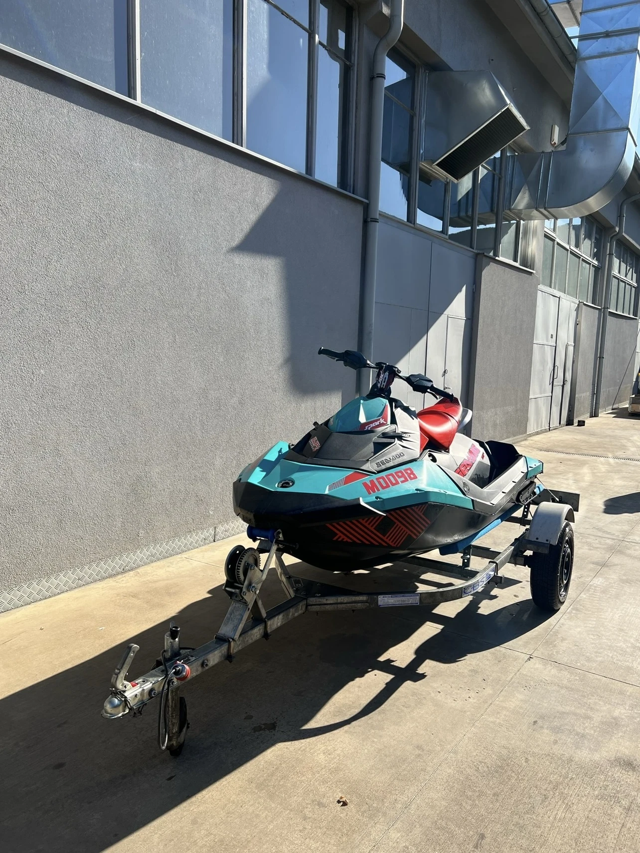 Джет Bombardier Sea Doo Spark trixx 
