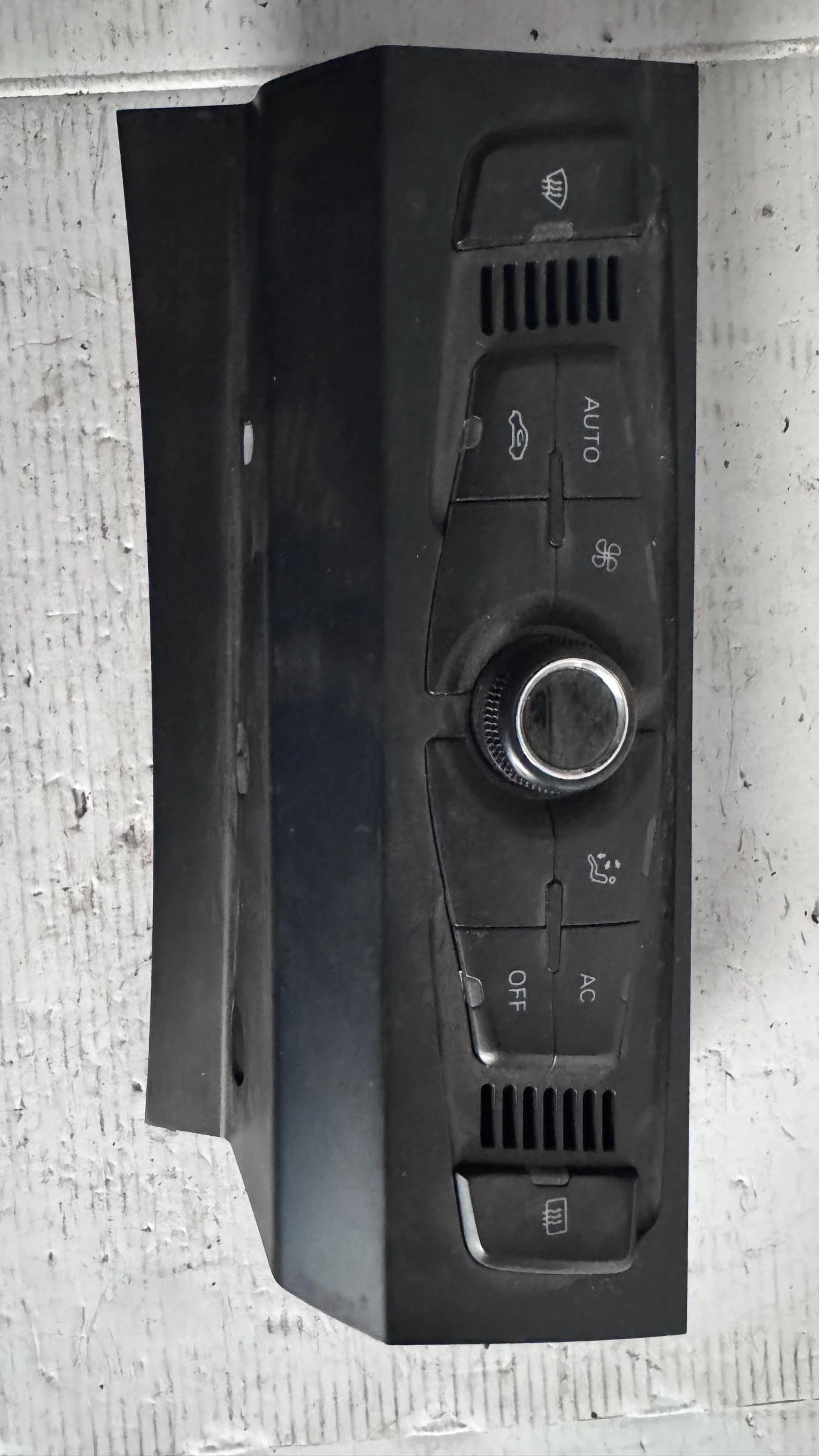   /  /  a Audi A4  -  8T1820043T | Mobile.bg   1