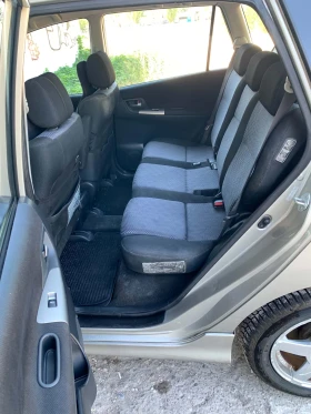 Toyota Corolla verso, снимка 15