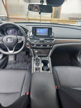 Honda Accord 1.5Т, снимка 14 - Автомобили и джипове - 45366498