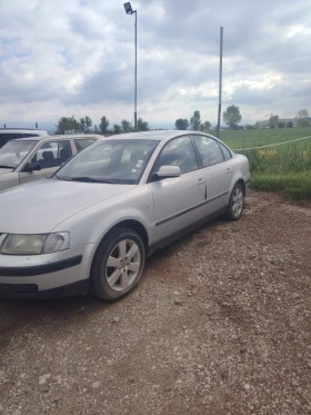 Обява за продажба на VW Passat 2.3 ~2 850 лв. - изображение 2
