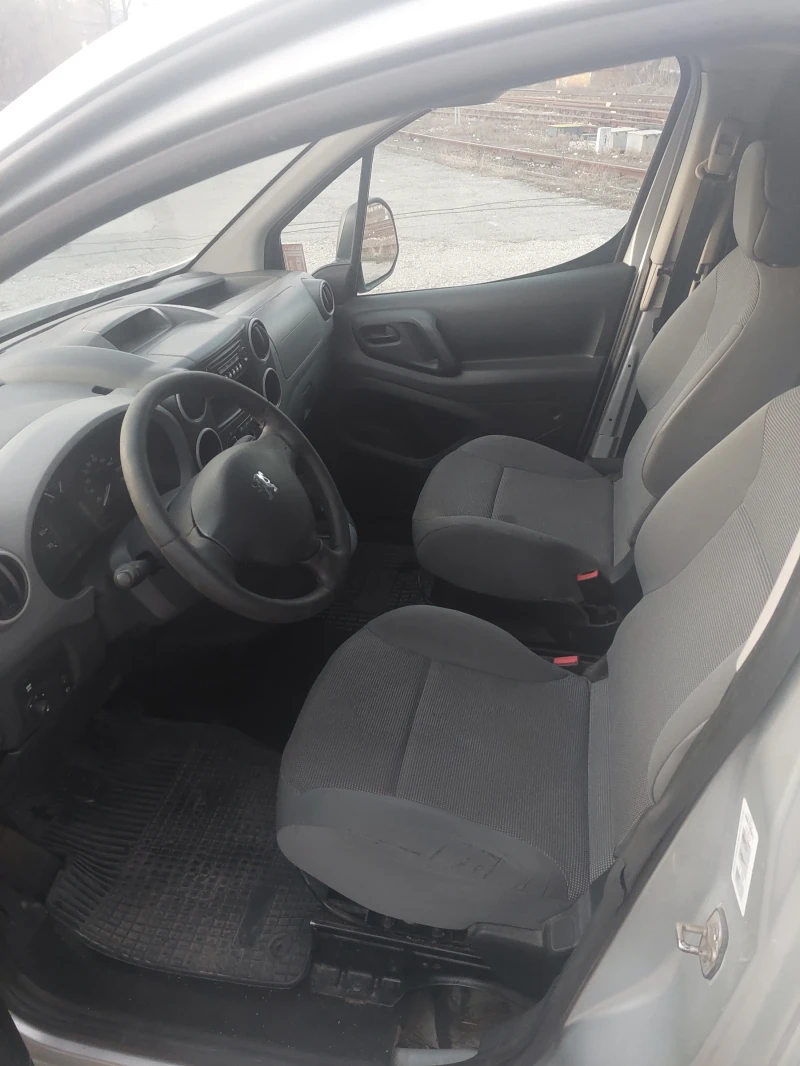 Peugeot Partner 1.6HDI, снимка 6 - Автомобили и джипове - 48921095