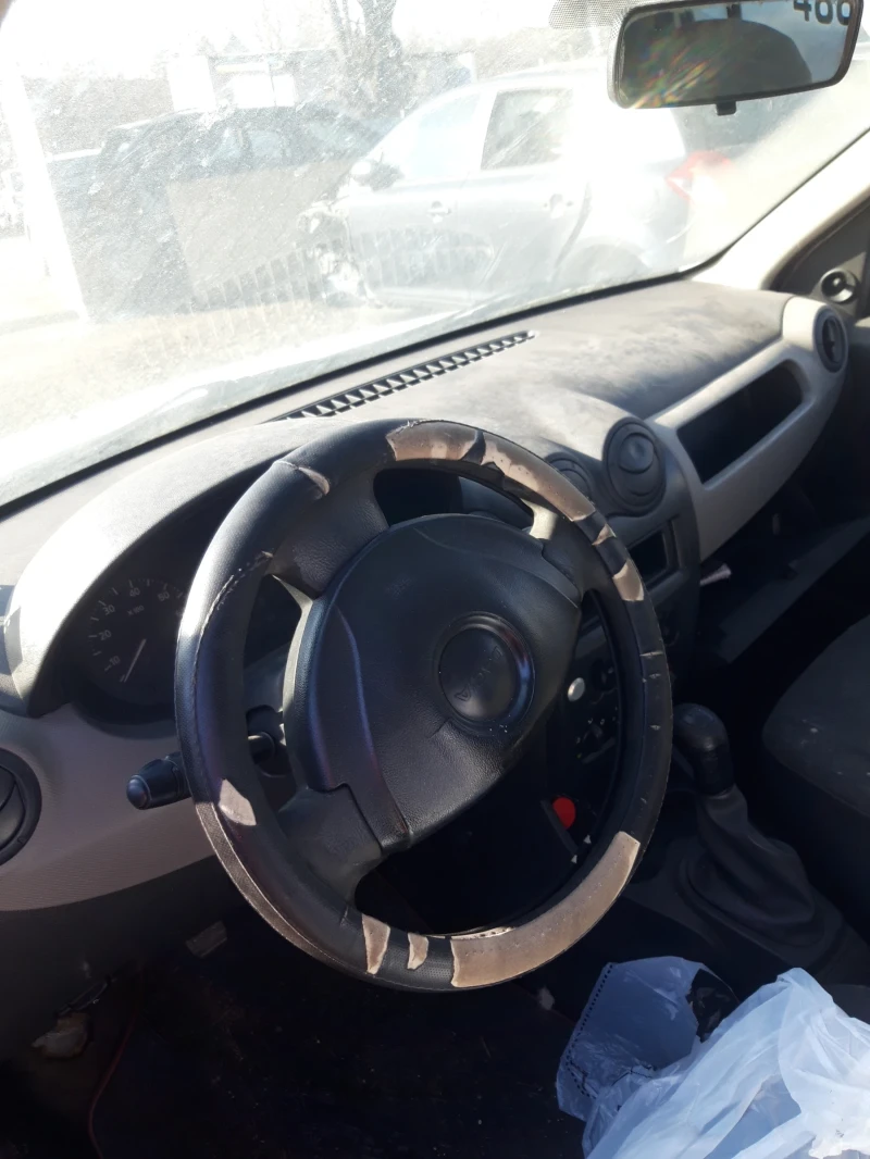 Dacia Sandero 1.4.benzin  НА ЧАСТИ , снимка 4 - Автомобили и джипове - 49099134