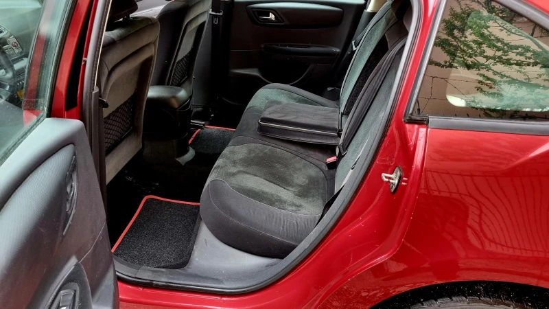 Citroen C4 1 6 HDI АВТОМАТИК, снимка 13 - Автомобили и джипове - 52384765