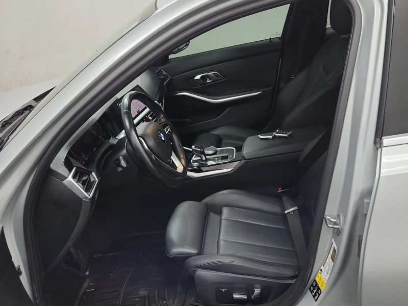 BMW 330 i xDrive* * CARFAX* * АВТОКРЕДИТ* * , снимка 6 - Автомобили и джипове - 53076809