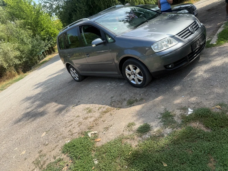VW Touran, снимка 2 - Автомобили и джипове - 53569632