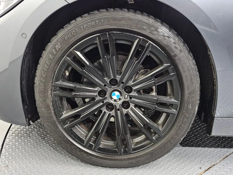 BMW 320 320i M Sport| 184к.с.| ВКЛ.ТЕХНОТЕСТ, снимка 5 - Автомобили и джипове - 55582260
