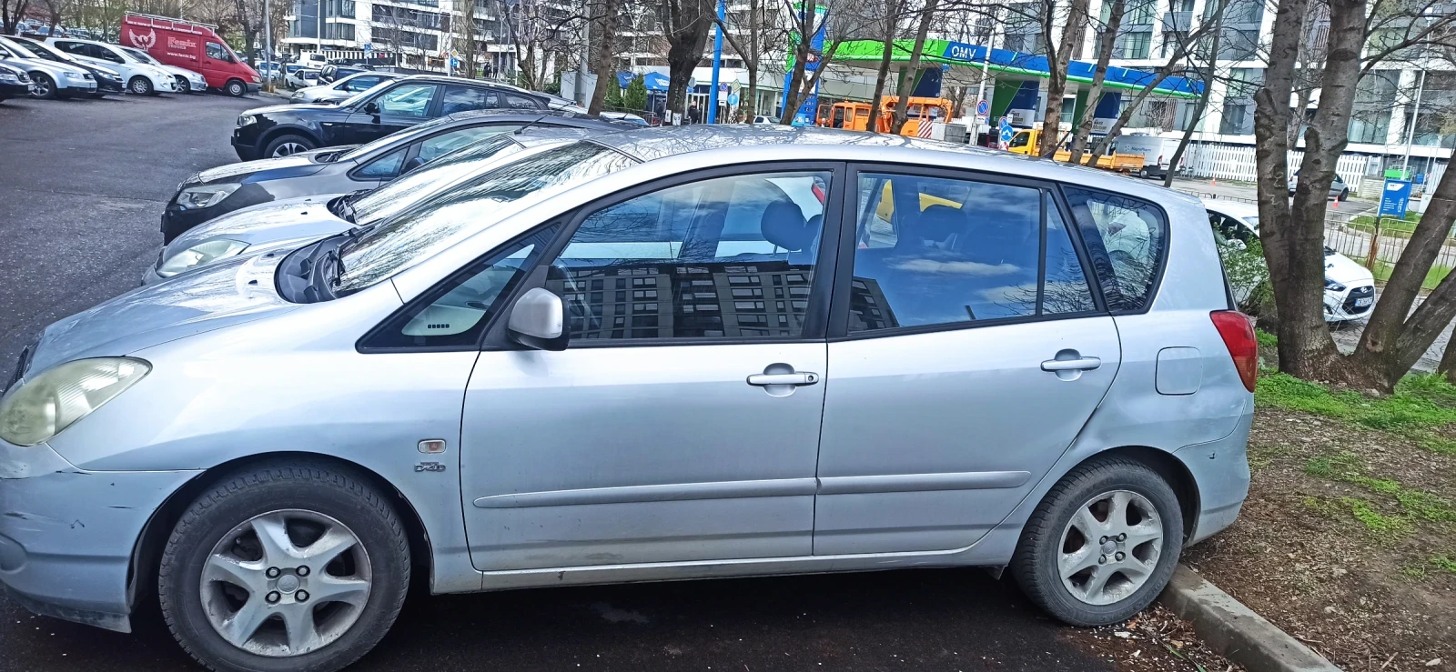 Toyota Corolla verso 2.0. 90 ph D4D - изображение 3