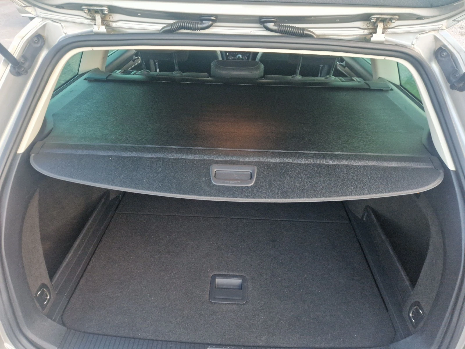VW Passat PASSAT B8 2.0TDI 150кс CRL HIGHLINE На части | Mobile.bg — изображение 15