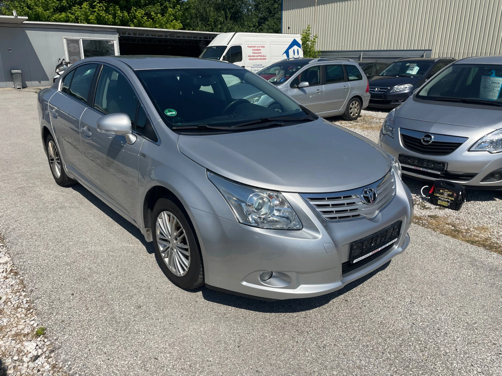 Toyota Avensis 1.6i - изображение 3