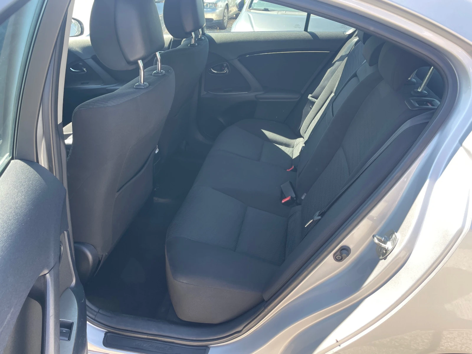 Toyota Avensis 1.6i | Mobile.bg   11