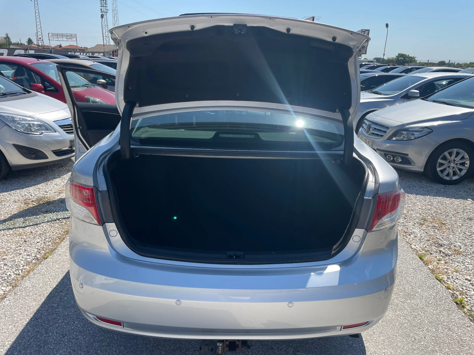 Toyota Avensis 1.6i | Mobile.bg   12