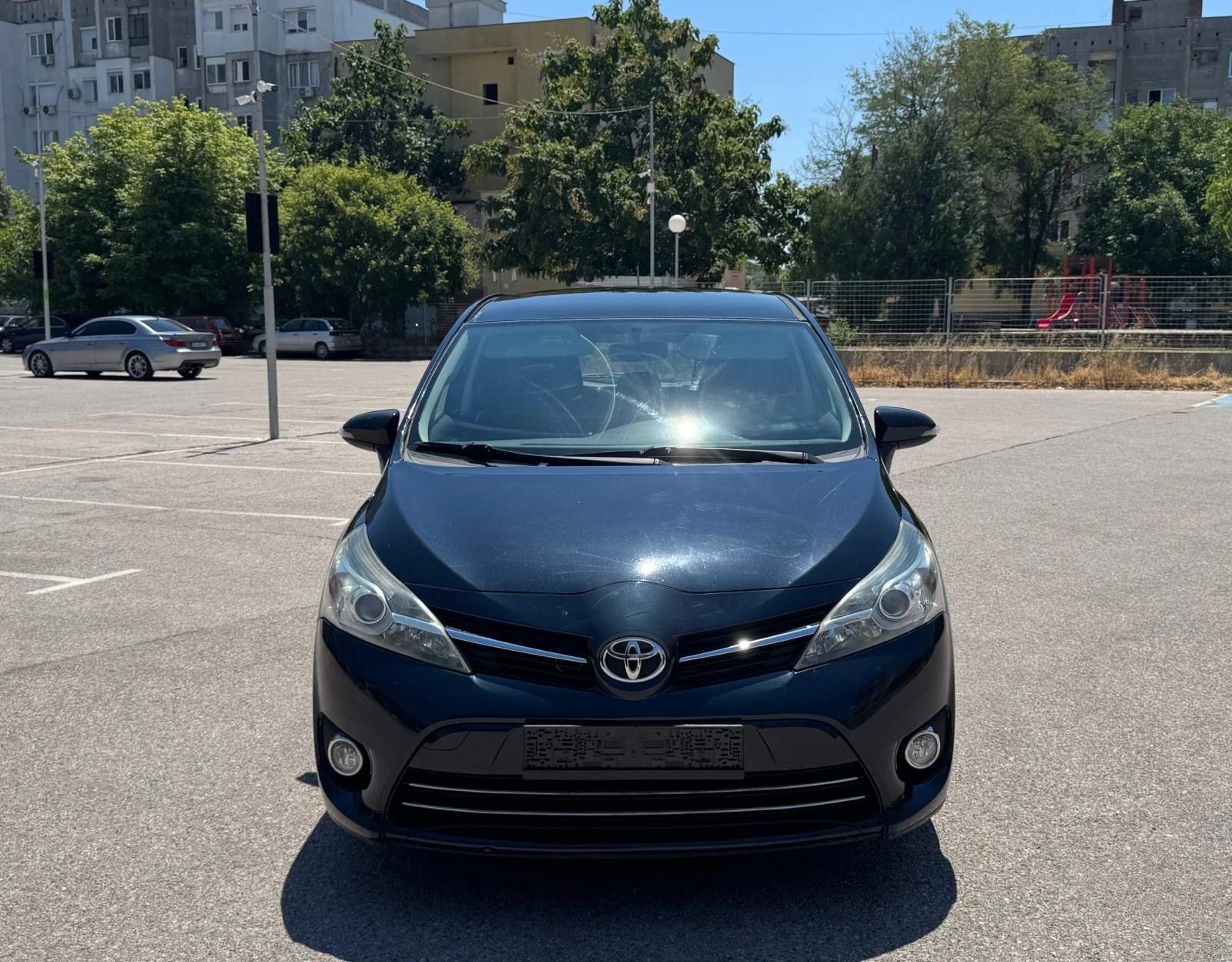 Toyota Verso 1, 6 D4D Панорама  - изображение 6