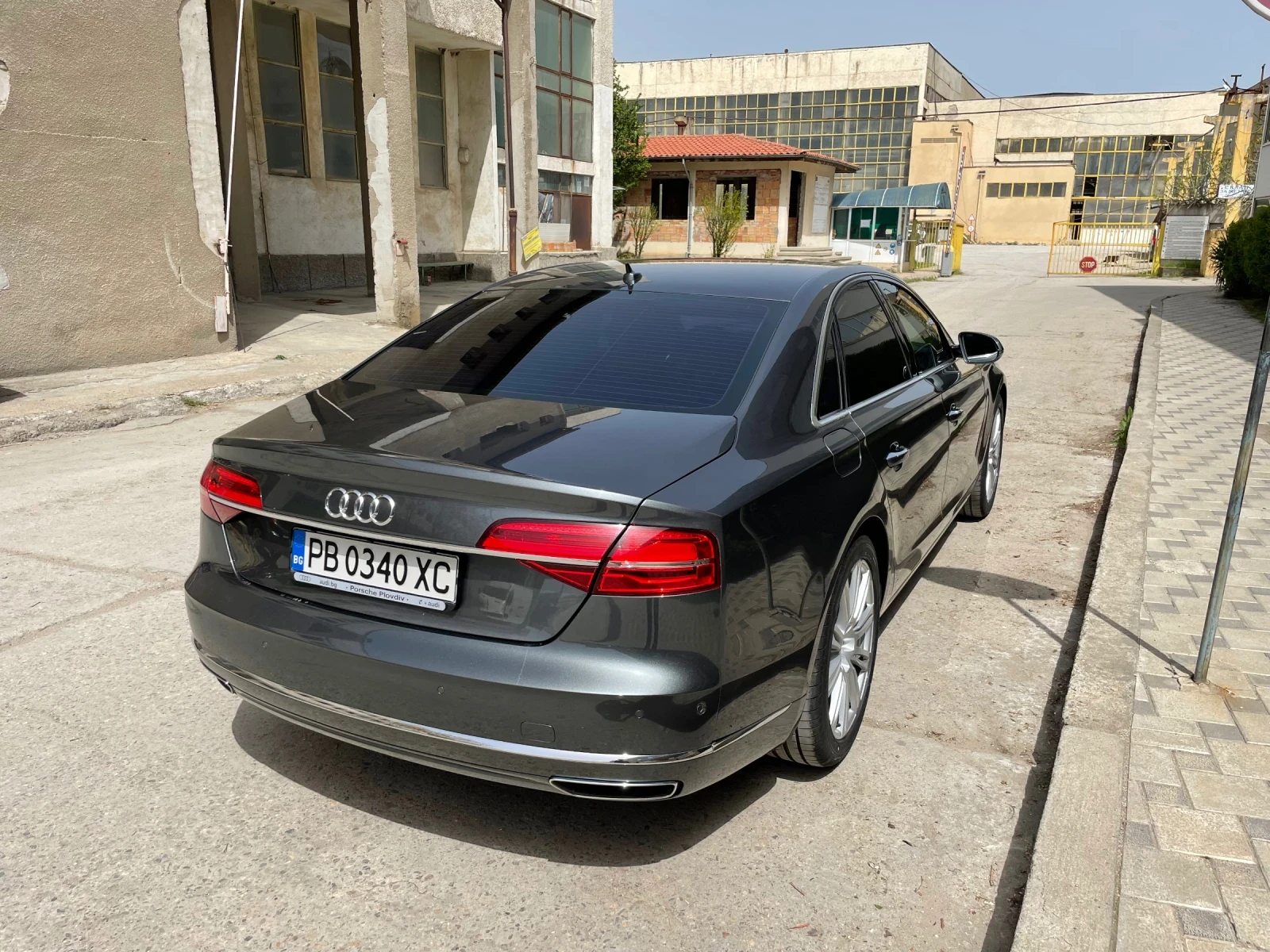 Audi A8 4.2 TDI - изображение 4