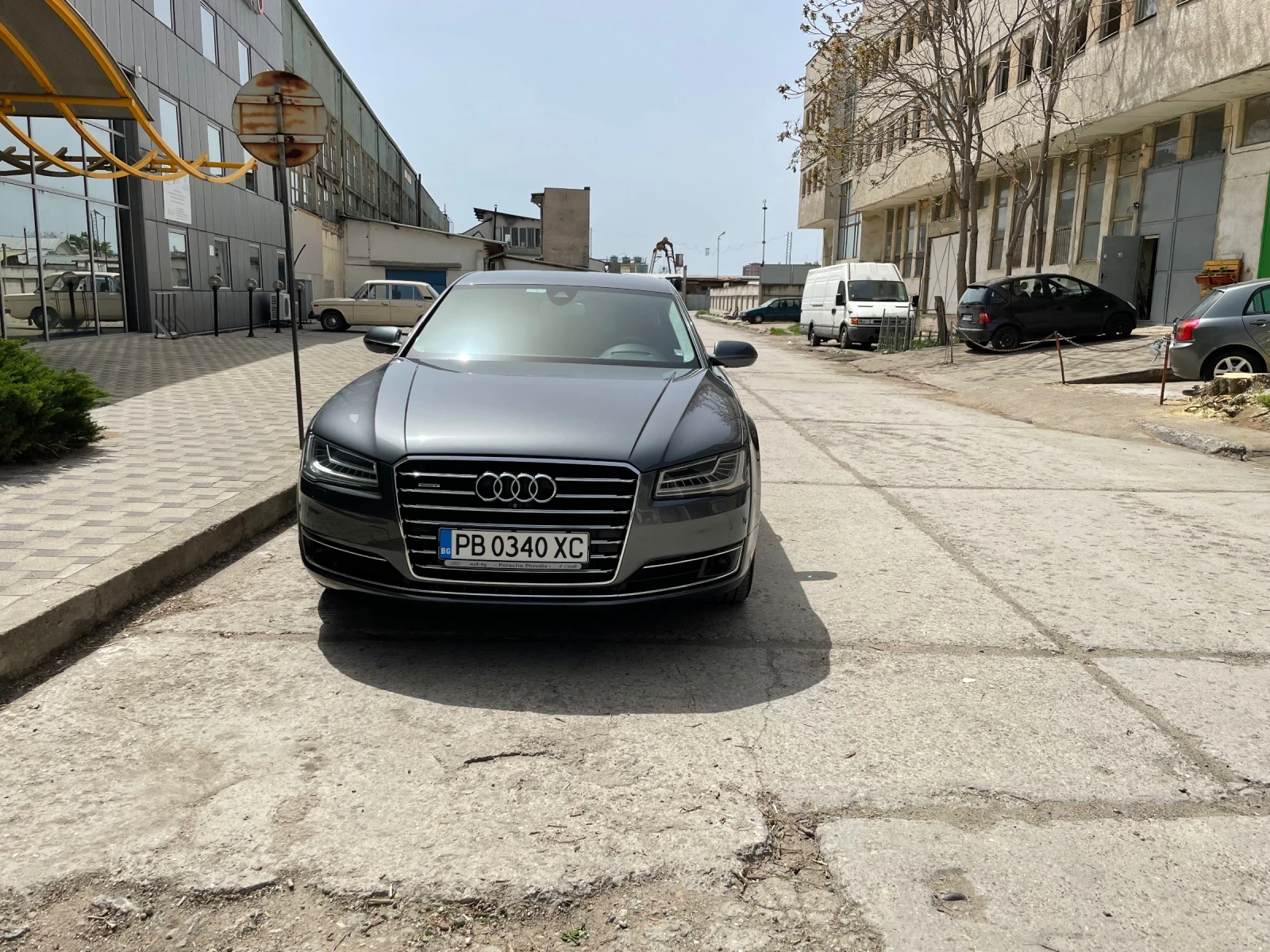 Audi A8 4.2 TDI - изображение 2