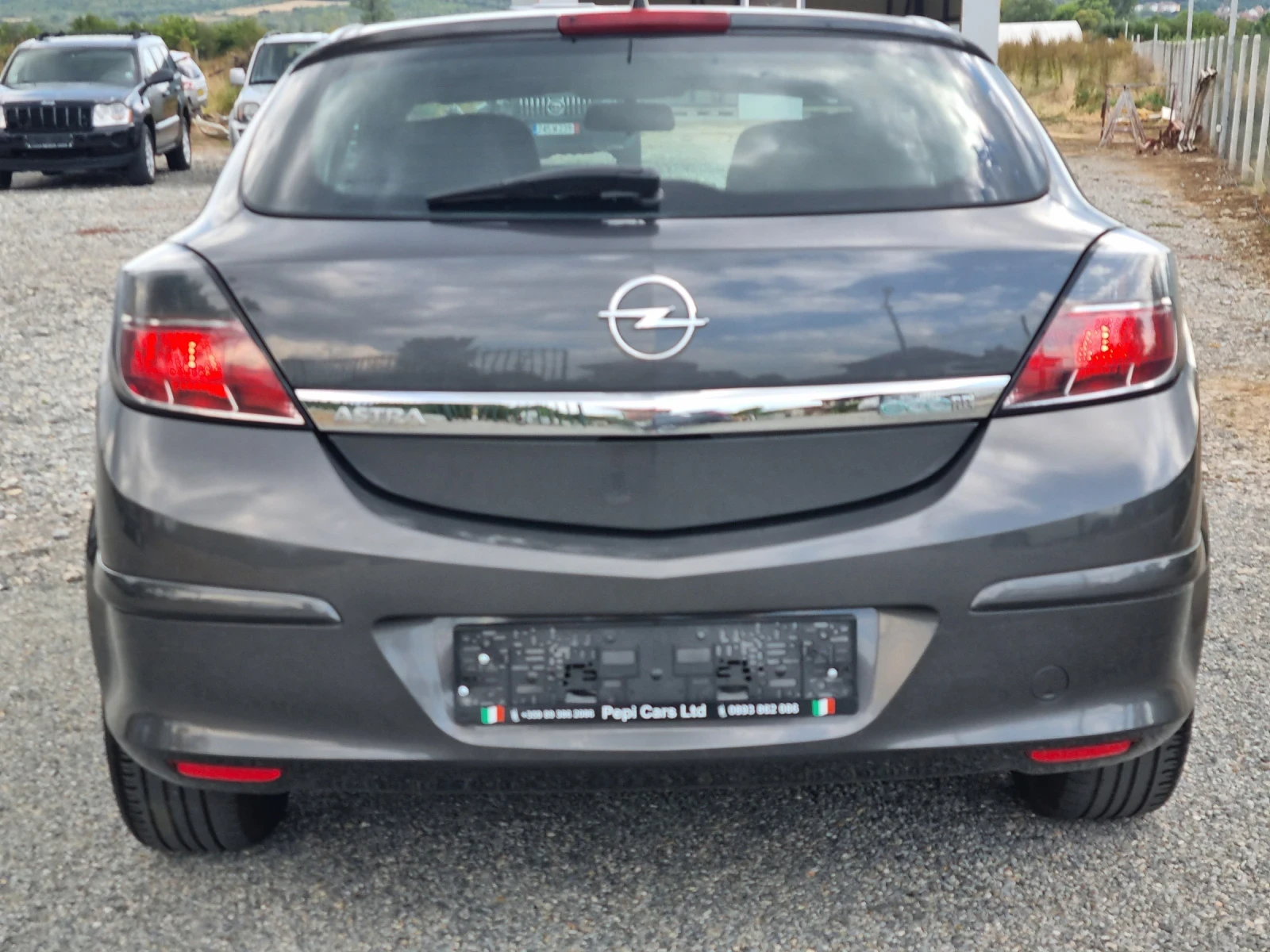 Opel Astra 1.4 i GTC - изображение 5