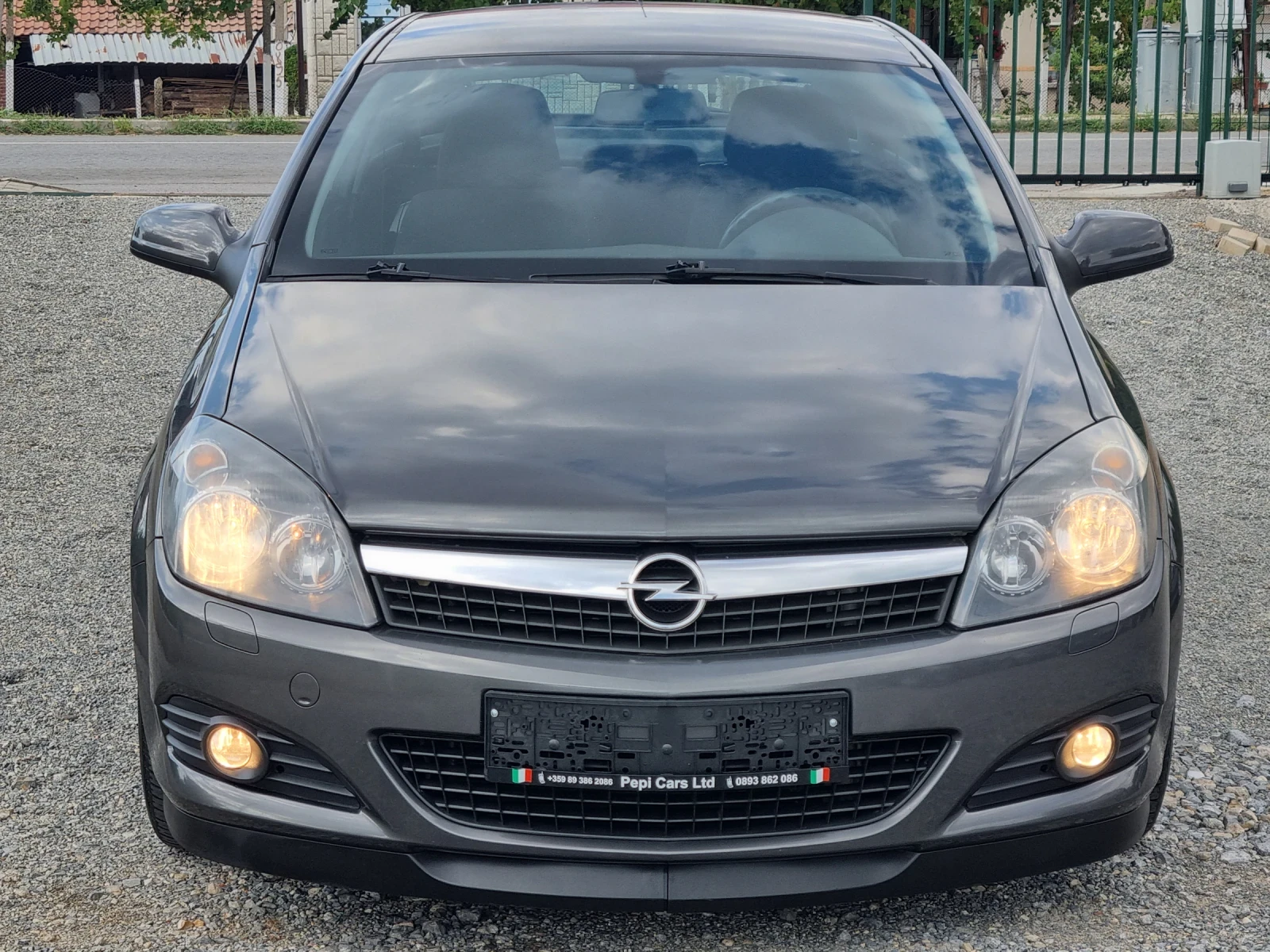 Opel Astra 1.4 i GTC - изображение 2