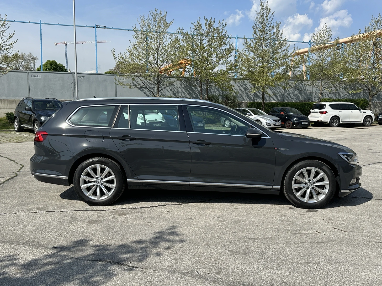 VW Passat Biturbo 2.0d 239 к.с./4x4/ГАРАНЦИЯ/БАРТЕР/ЛИЗИНГ, снимка 5 - Автомобили и джипове - 51665446