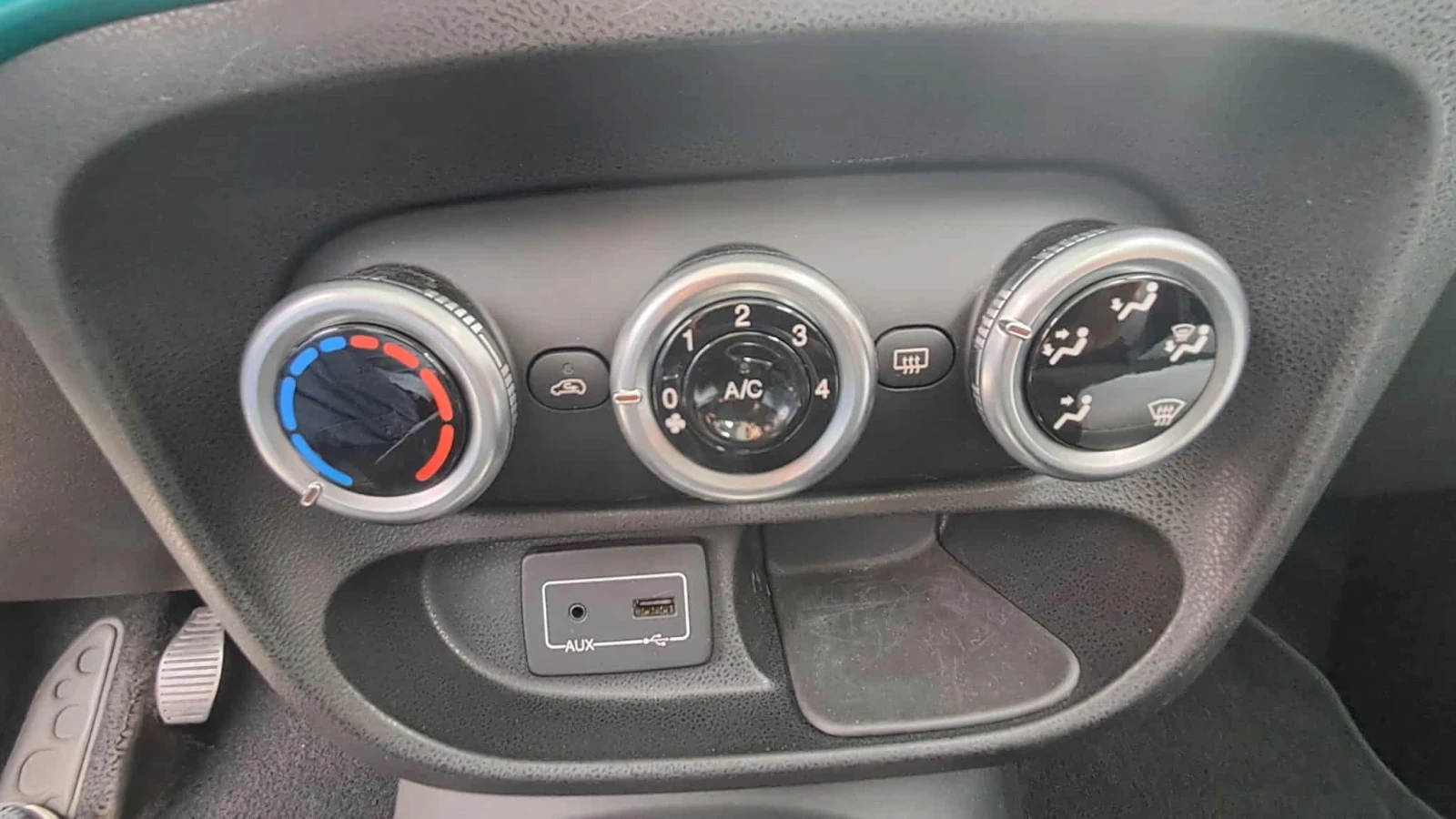 Fiat 500L  | Mobile.bg   13