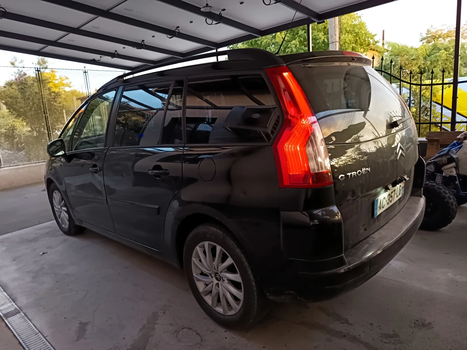 Citroen C4 Picasso 1.6HDI - изображение 4