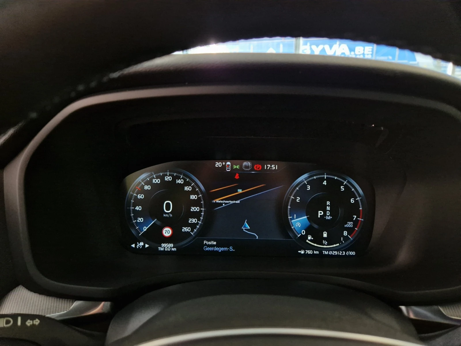 Volvo V60 B3 R-Design - изображение 7