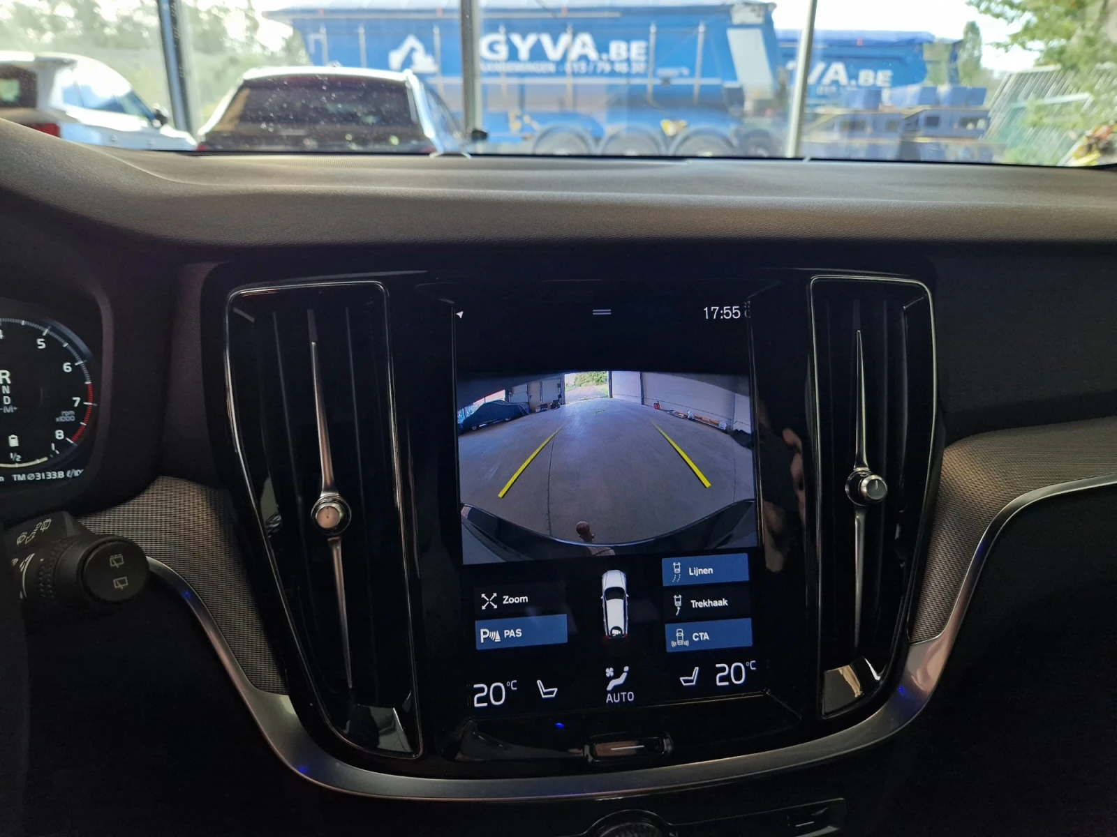 Volvo V60 B3 R-Design - изображение 10