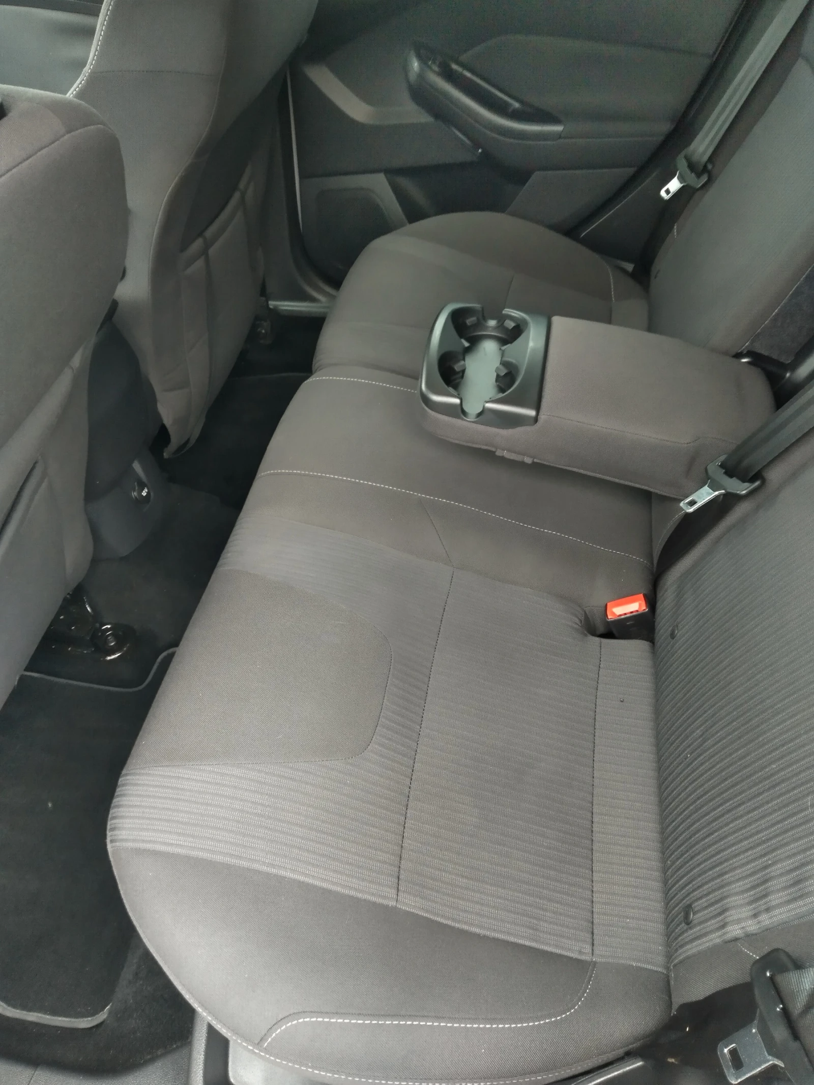 Ford Focus 1.6 d - изображение 9