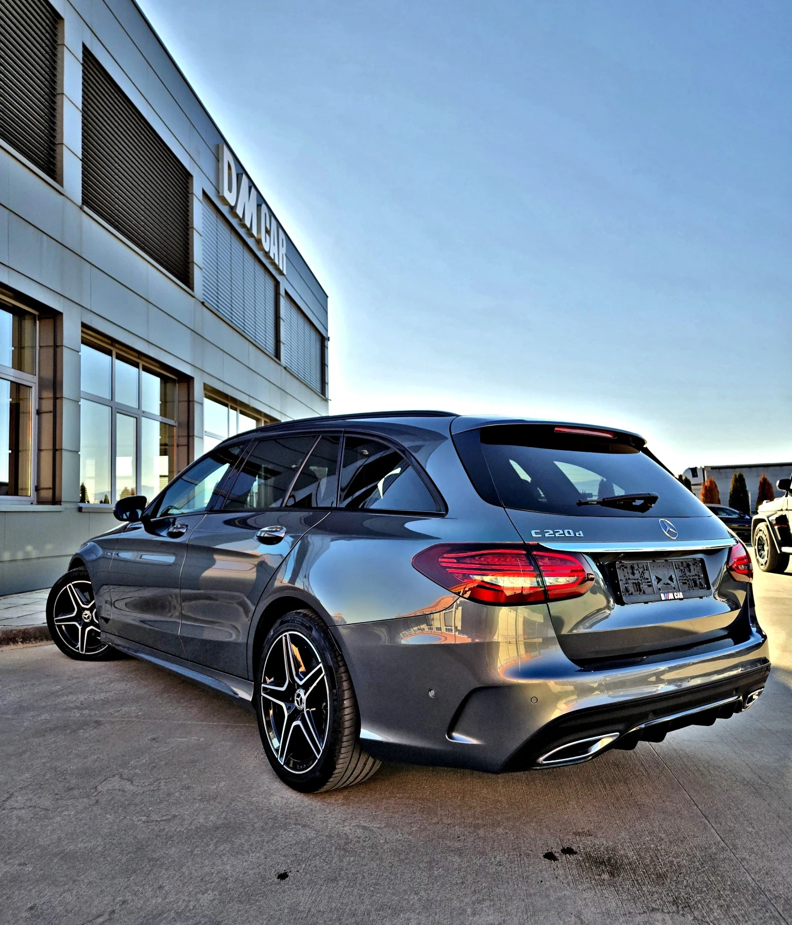 Mercedes-Benz C 220 AMG - изображение 6