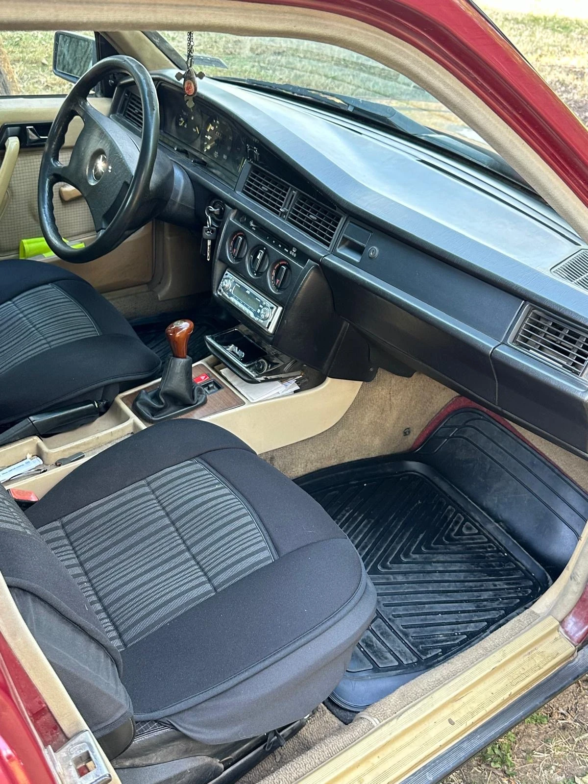 Mercedes-Benz 190  - изображение 4