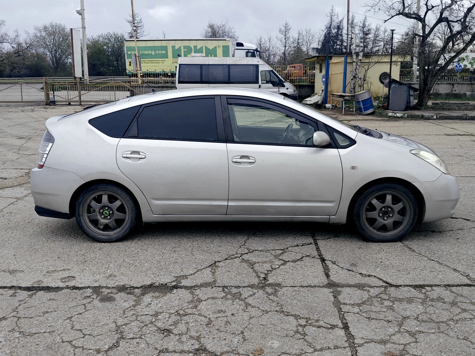 Toyota Prius 1.5, снимка 6 - Автомобили и джипове - 53739308