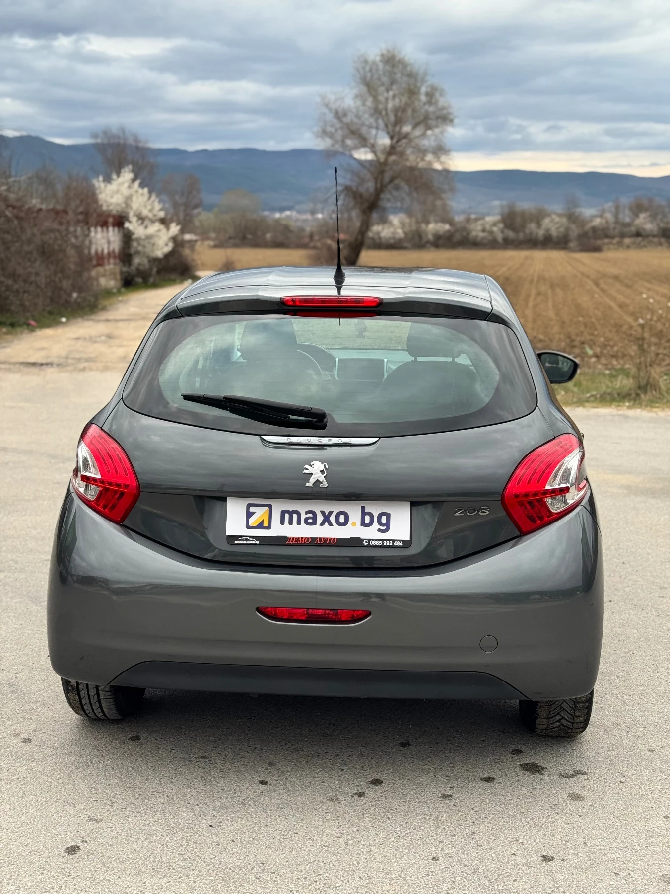 Peugeot 208 hdi, снимка 6 - Автомобили и джипове - 53951548