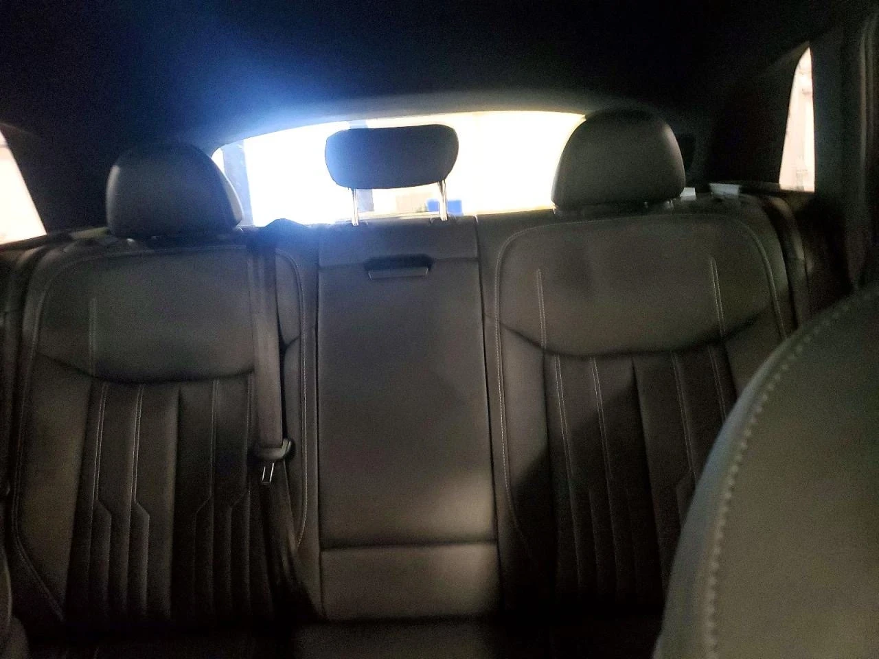 Audi E-Tron PRESTIGE | 360 КАМЕРА | ВАКУУМ | ОБДУХВАНЕ | , снимка 11 - Автомобили и джипове - 54086839