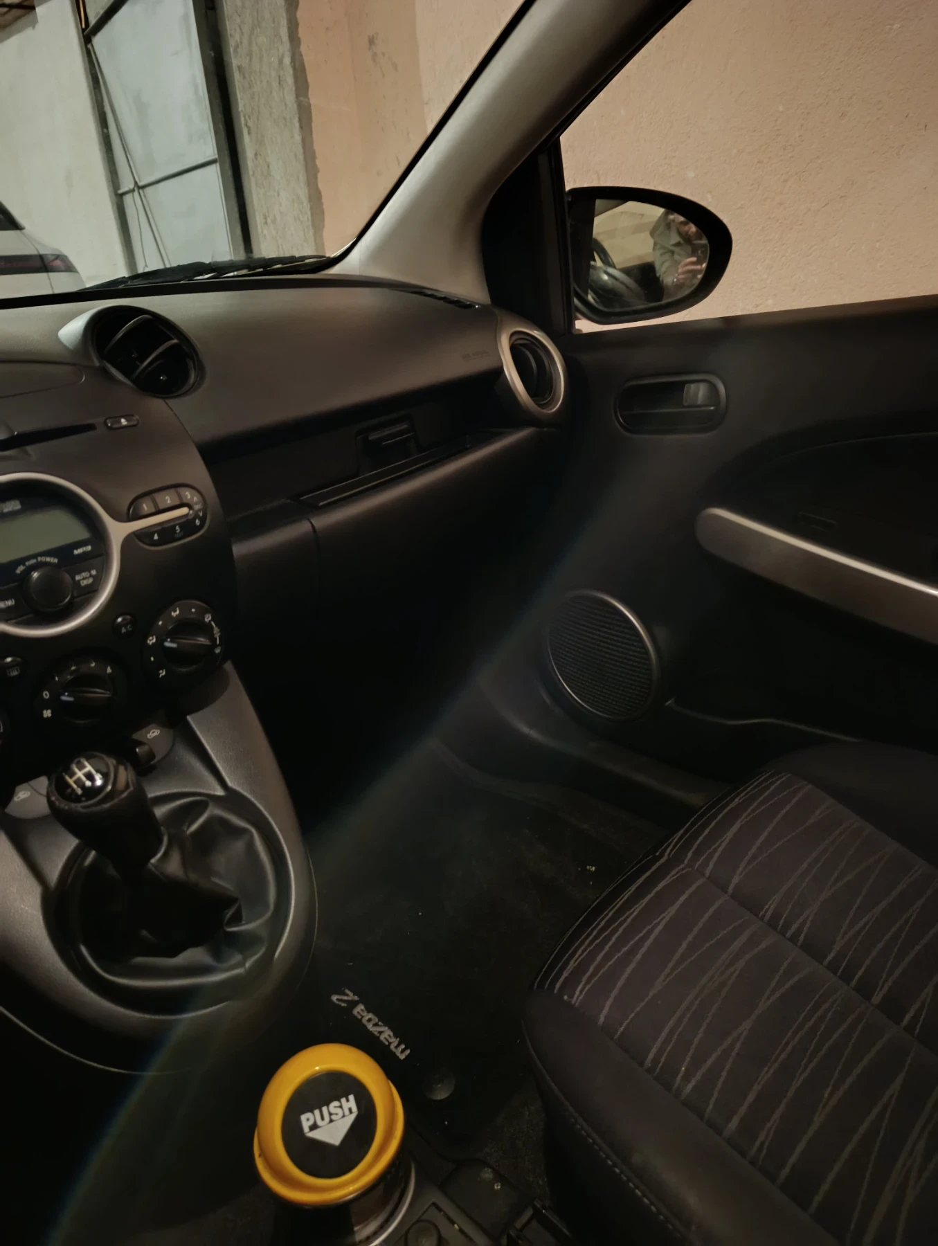 Mazda 2, снимка 4 - Автомобили и джипове - 54317309