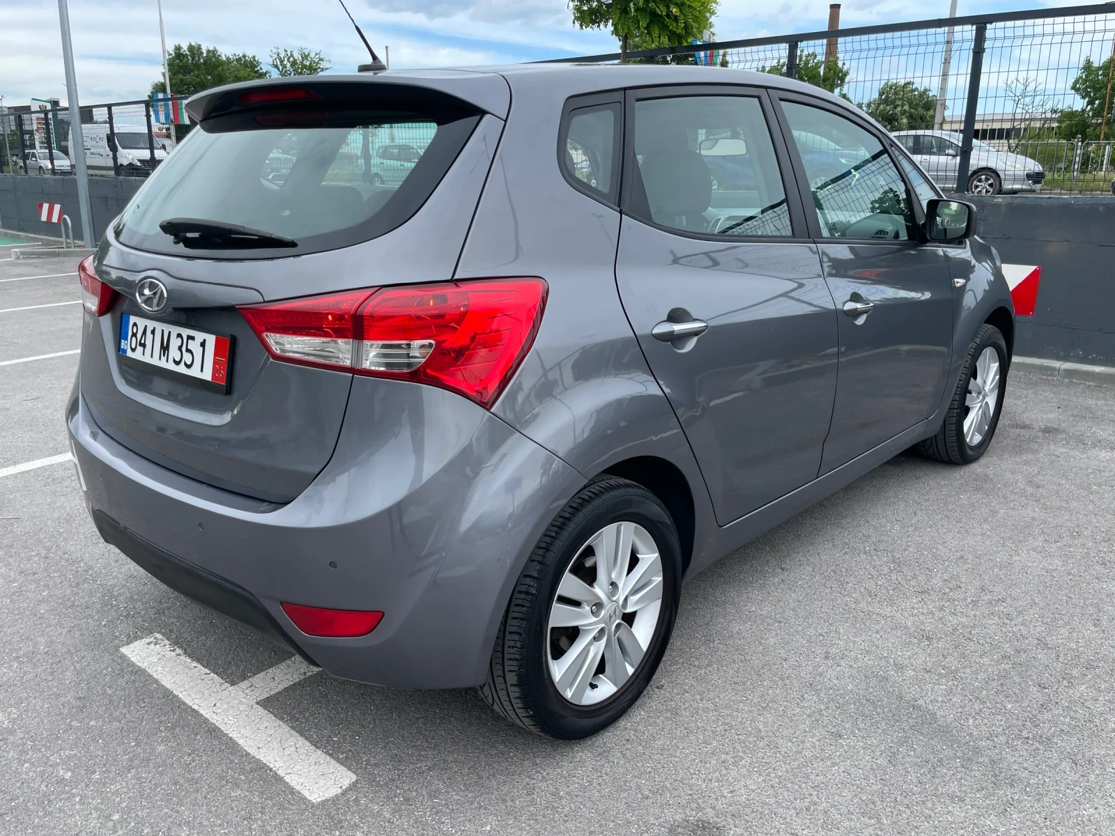 Hyundai Ix20 1.4 бензин 90кс , снимка 4 - Автомобили и джипове - 54356950