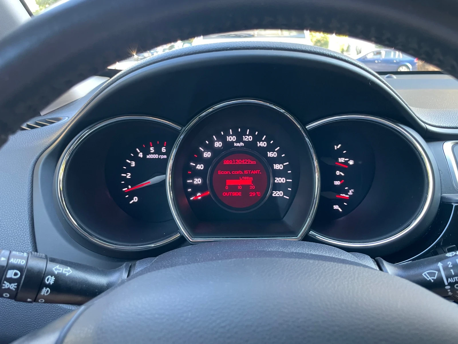 Kia Rio дизел навигация камера лед светлини , снимка 8 - Автомобили и джипове - 55467175