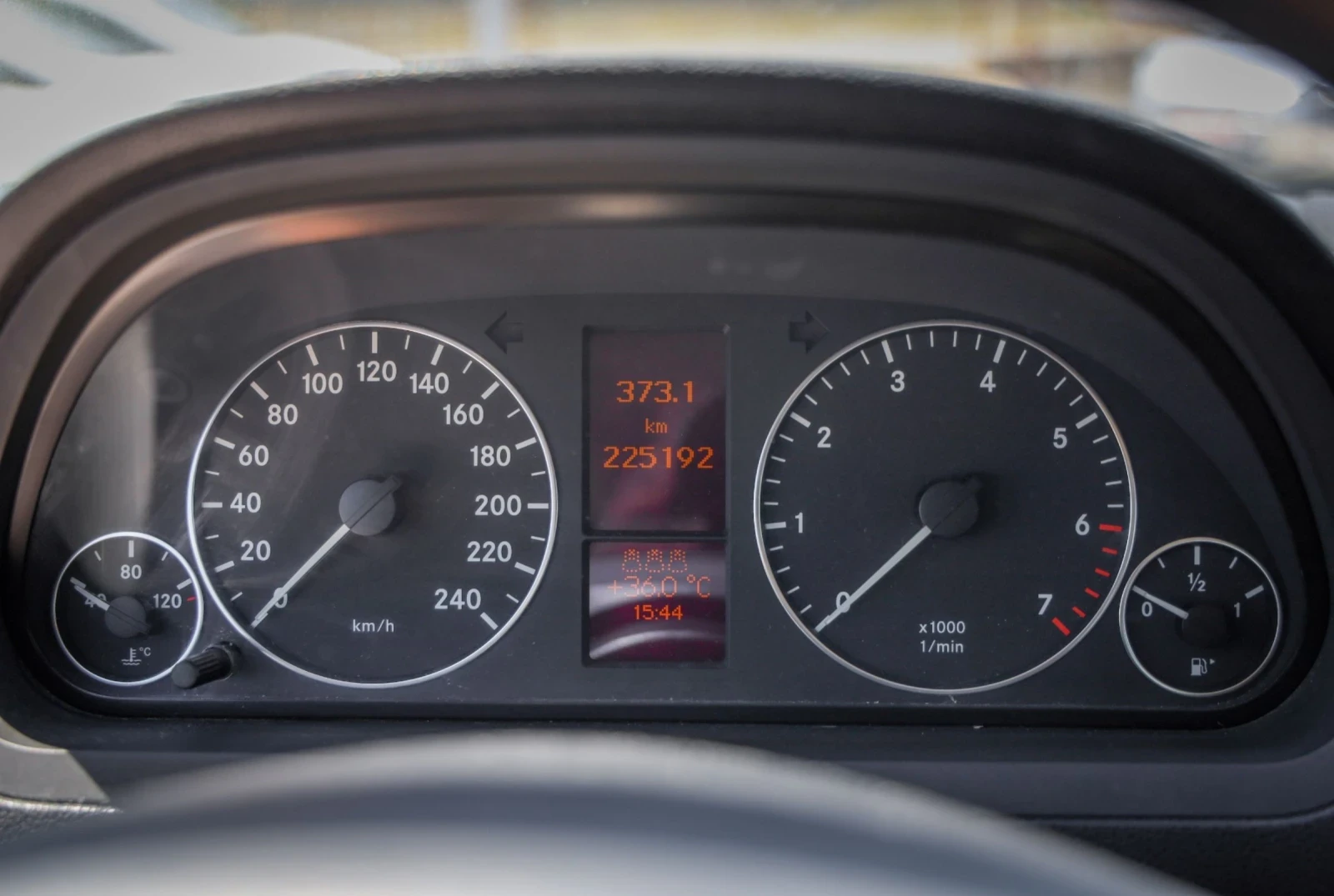 Mercedes-Benz A 150 Кожа Бензин, снимка 12 - Автомобили и джипове - 55204371