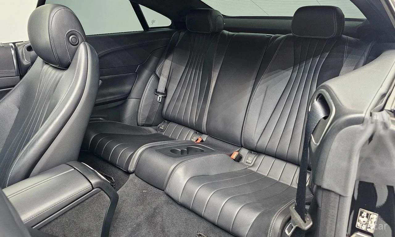 Mercedes-Benz E 400 4MATIC* BLACK EDITION* CARBON* 360* КРАЙНА ЦЕНА, снимка 17 - Автомобили и джипове - 55395680