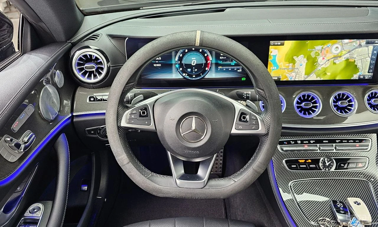 Mercedes-Benz E 400 4MATIC* BLACK EDITION* CARBON* 360* КРАЙНА ЦЕНА, снимка 10 - Автомобили и джипове - 55395680