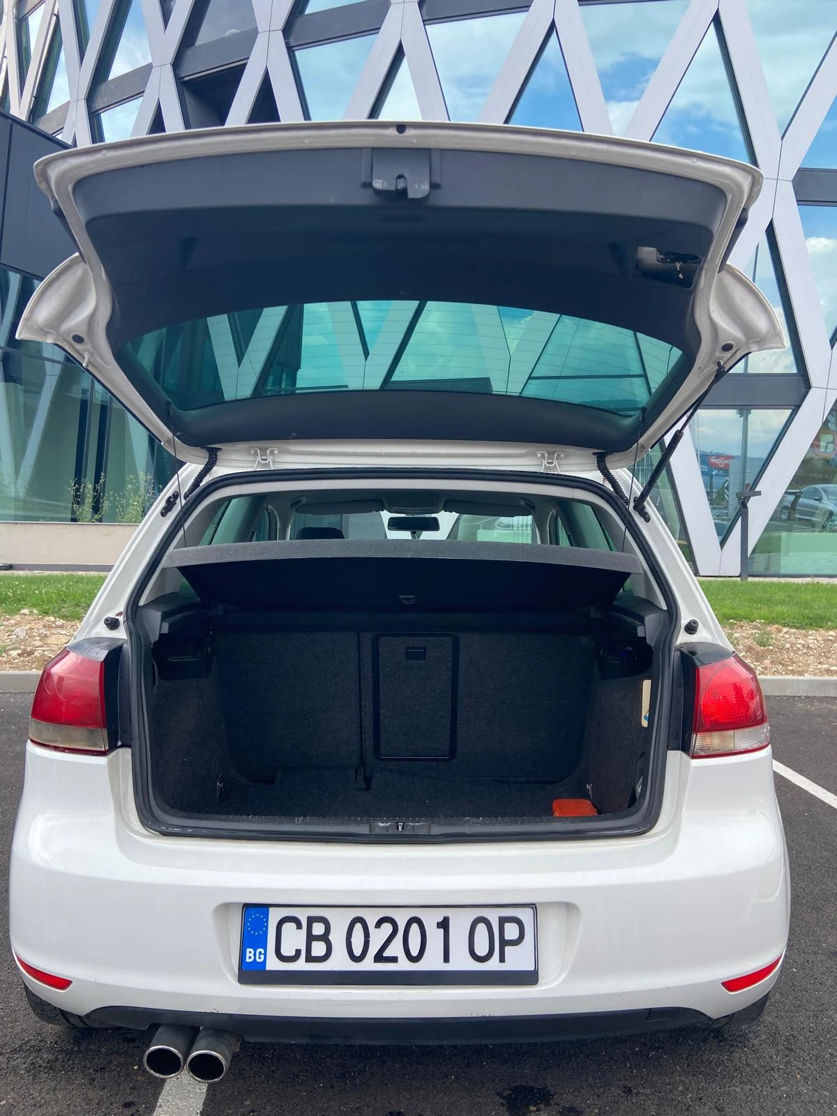 VW Golf VI 2.0 TDI, снимка 6 - Автомобили и джипове - 55536856