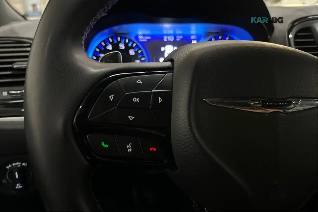 Chrysler 300c * АвтоКредит * (ЦЕНА ДО БГ), снимка 16 - Автомобили и джипове - 56223873