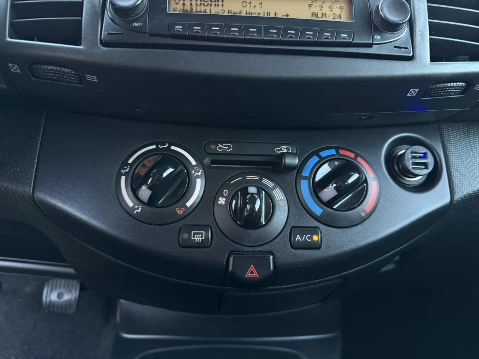 Nissan Micra, снимка 8 - Автомобили и джипове - 56266364