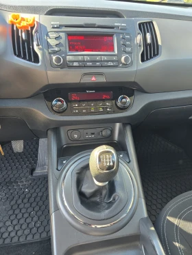 Kia Sportage 2.2CDTI, снимка 11