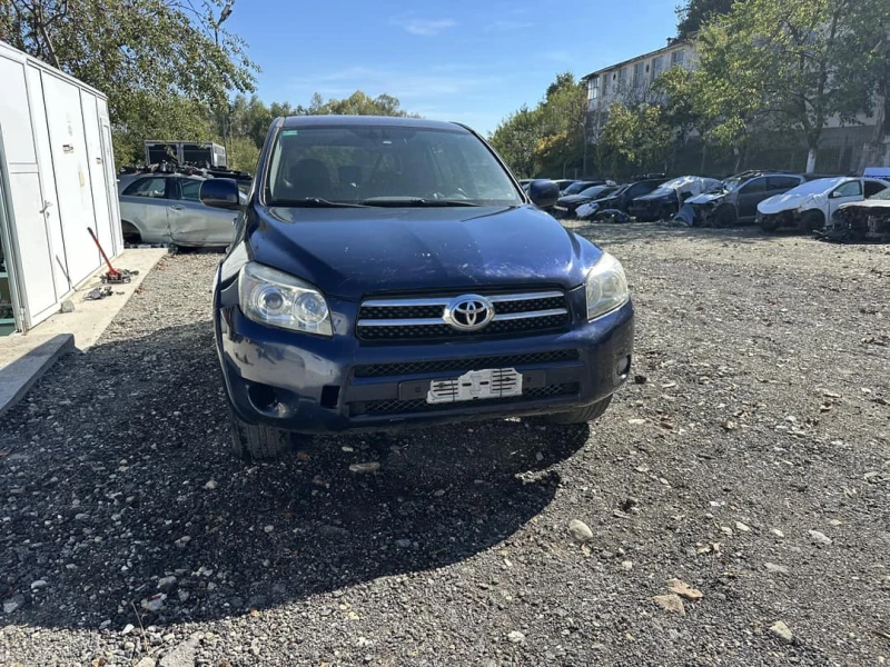 Toyota Rav4 НА ЧАСТИ! 2.2 dcat 177кс, снимка 3 - Автомобили и джипове - 47875752