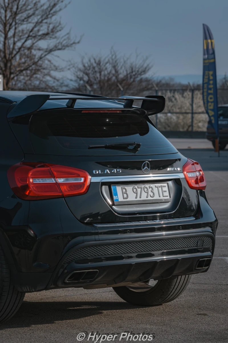 Mercedes-Benz GLA 45 AMG 360hp 4x4 CARFAX!, снимка 3 - Автомобили и джипове - 49679386