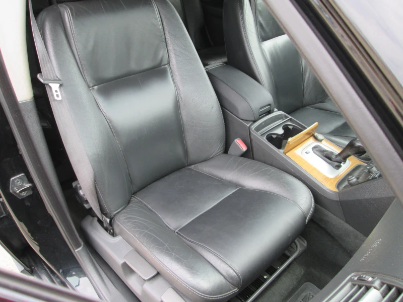 Volvo Xc90 2.4D avtomatik , снимка 16 - Автомобили и джипове - 51219724