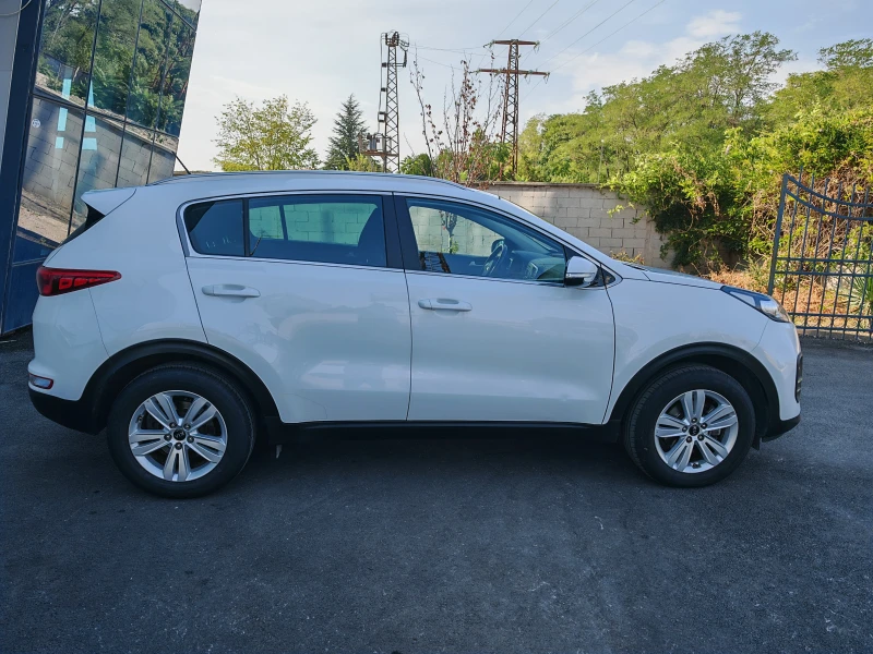 Kia Sportage 1.6 BENZIN 132 KN, снимка 6 - Автомобили и джипове - 51728803